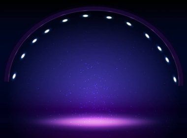 Karanlıkta sahne ışıkları çember projektörleri.