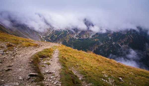 A beautiful mountain landscape above tree line — Stock Photo, Image