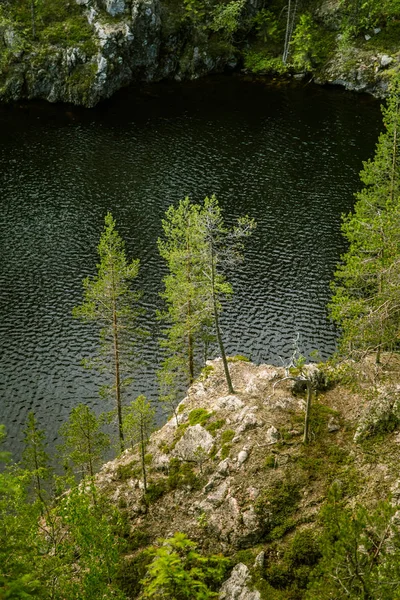 En vacker sjö och skog landskap från Hossa i Finland — Stockfoto