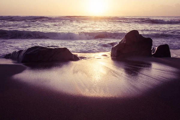 Günbatımı güzel Atlantic beach Portekiz