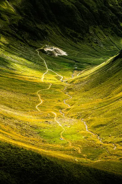 Eine wunderschöne Berglandschaft in den Karpaten — Stockfoto