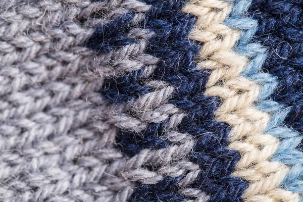 Bir el örme sıcak ve yumuşak yün desen güzel bir portre. Yumuşak çorap ya da doğal yün atkı. Renkli desen.