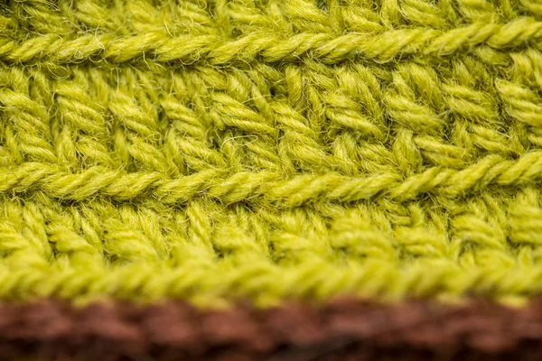 Güzel bir portre renkli yün iplik bir el yapımı tığ işi desen. Yumuşak ve sıcak doğal koyun yün. Desen yün.