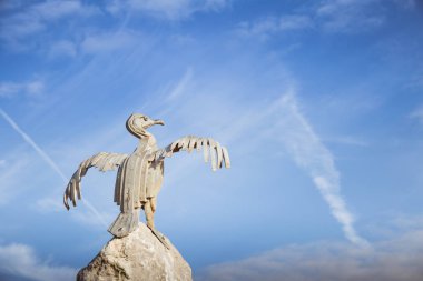 Morecambe kıyısında güzel bir kuş heykeller