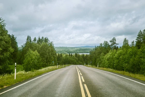 Karelya yol yolu ile Finlandiya