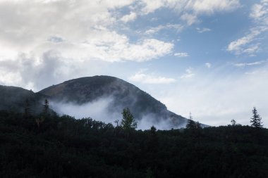 Güzel dağ manzarası Tatry, Slovakya