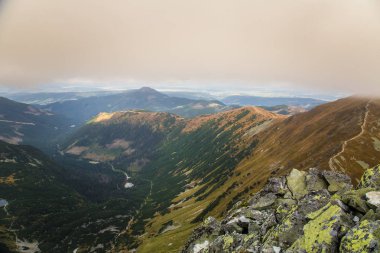 Güzel dağ manzarası Tatry, Slovakya