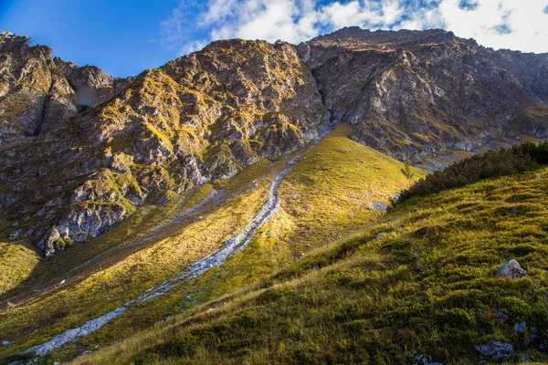 Güzel dağ manzarası Tatry, Slovakya