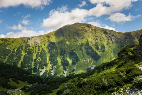 A beautiful mountain landscape in Tatry, Slovakia — Stock Photo, Image