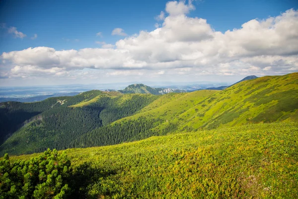 Güzel dağ manzarası Tatry, Slovakya