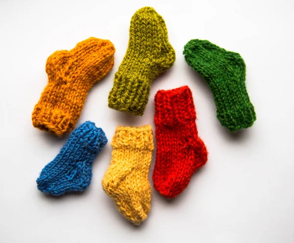 Küçük, açık renkli örgü Yün çorap el