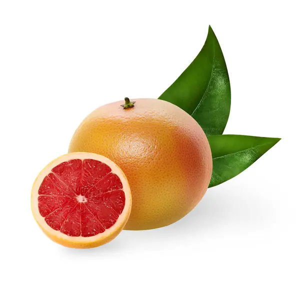 Een hele grapefruit met de helft en groene bladeren geïsoleerd op witte achtergrond. — Stockfoto