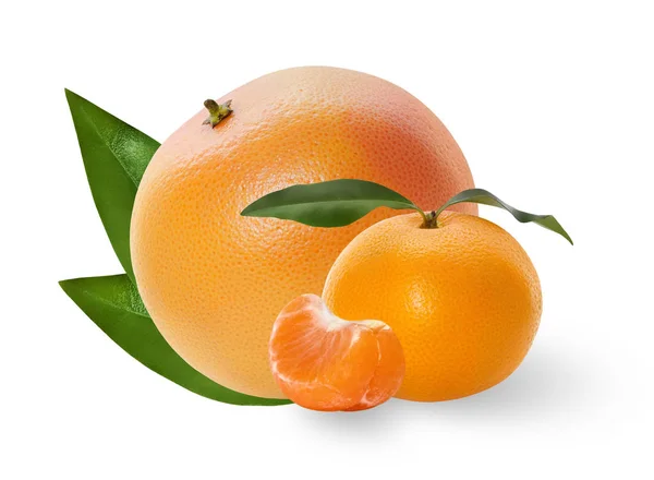 Hele Grapefruit Een Mandarijn Met Een Schijfje Geïsoleerd Een Witte — Stockfoto