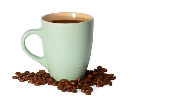 Ljus Grön Ren Kopp Med Kaffe Och Kaffe Bönor Isolerad — Stockfoto