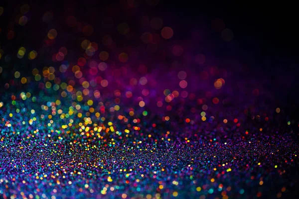 Fond brillant multicolore paillettes raster. Résumé rose chatoyant, bleu, jaune cercles fond décoratif. Illustration effet lumières Bokeh. Taches brillantes et scintillantes qui se chevauchent . — Photo