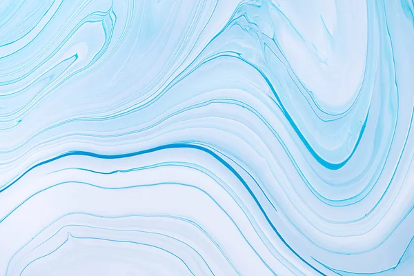 Textura de arte fluido. Fondo abstracto con efecto de pintura giratoria. Imagen acrílica líquida con flujos y salpicaduras. Pinturas mixtas para carteles o fondos de pantalla. Azul, blanco y menta colores desbordantes . — Foto de Stock