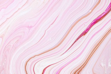 Sıvı sanat dokusu. Arkaplan ve soyut karıştırıcı boya efekti. Sıvı akrilik resim ve sanatsal karışım. Baner veya duvar kağıdı olarak kullanılabilir. Pembe, beyaz ve bej taşan renkler.