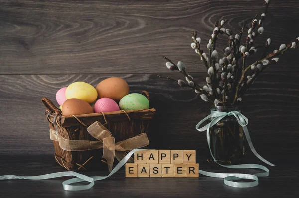 Yazıt Mutlu Paskalyalar, yapılan hafif ahşap küp