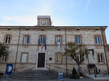 Tarihsel detaylar, en eski ülkelerde bu harika mimariler vardır. 