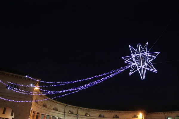 Decoraciones Navidad Poco Antes Navidad Todas Las Ciudades Pueblos Iluminan — Foto de Stock