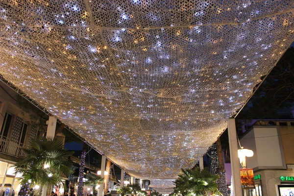 Luces Navidad Ciudad Prepara Para Recibir Navidad Ilumina Con Una — Foto de Stock