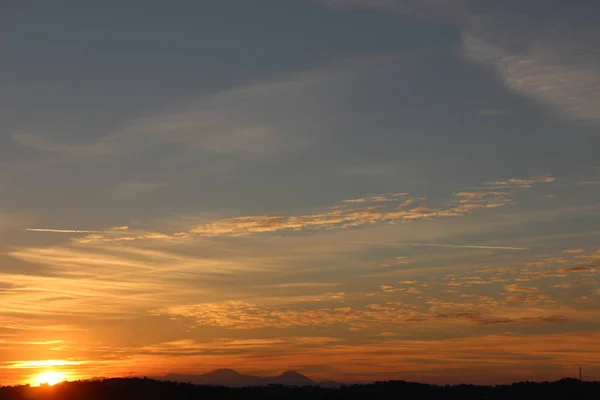 Puesta Sol Los Colores Del Cielo Atardecer Son Muy Intensos — Foto de Stock