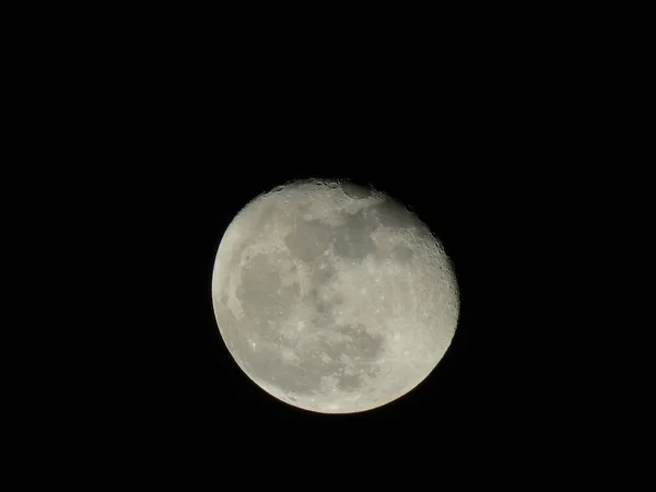 Повний Місяць Сяє Світлом Відображеним Нічному Небі Показуючи Всі Кратери — стокове фото
