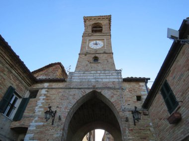 Tarihsel detaylar, en eski ülkelerin tarih ve kültür detaylarıyla dolu harika mimarileri vardır. 