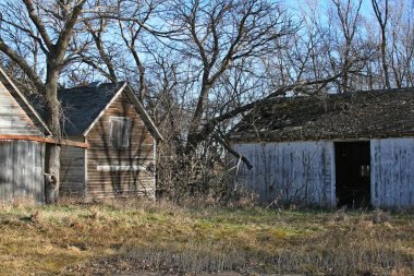 Midlands arasında eski ahşap kulübeler