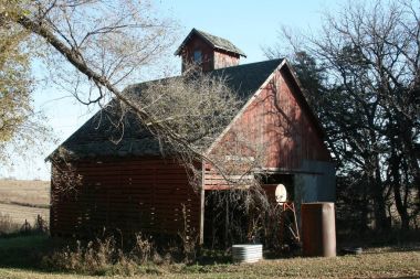 Midlands arasında eski ahşap kulübeler