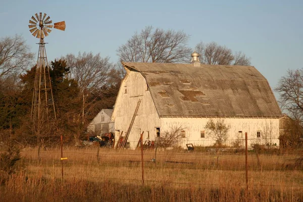 Farm Barns přes midwest — Stock fotografie