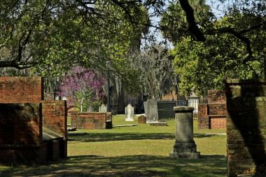 Mezarlıklar ailenin yansıtmak ve yas yerlerdir