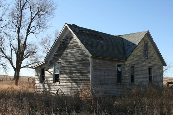 Verlassenes Bauernhaus — Stockfoto