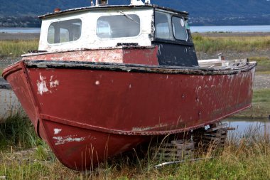 eski balıkçı teknesi