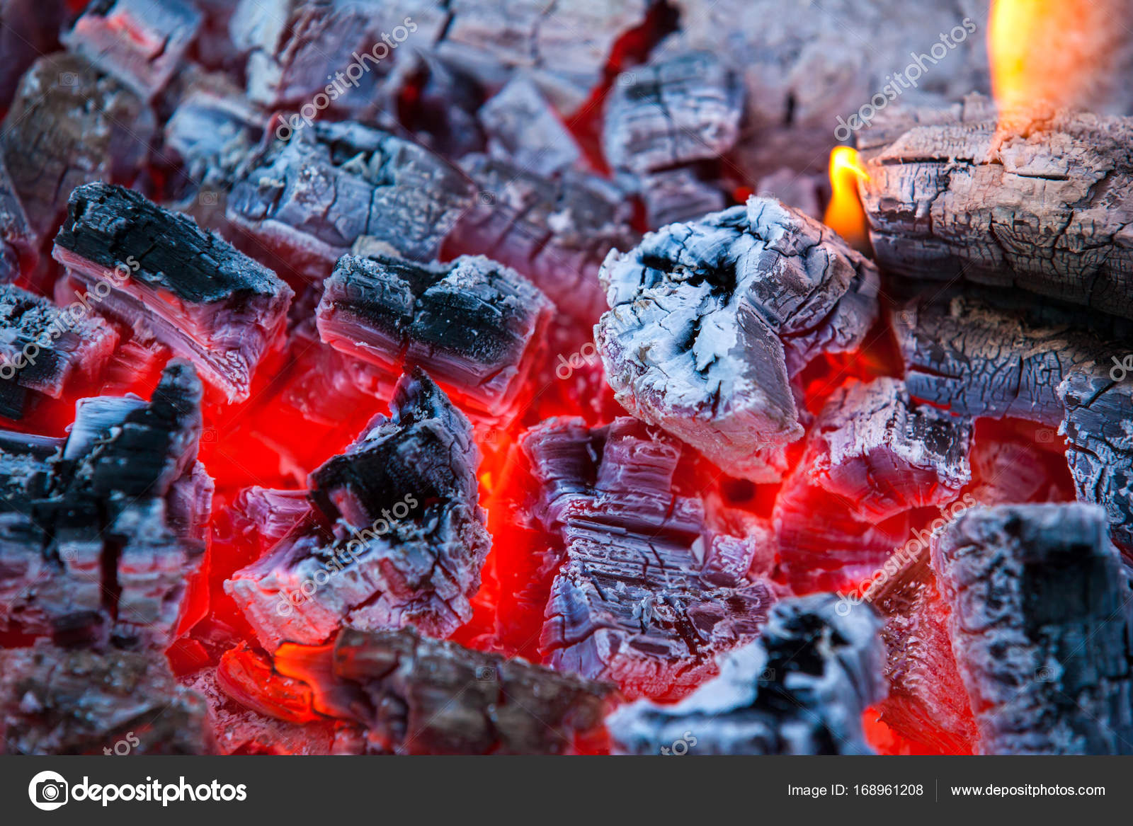 Parrilla para chimenea flame fire parrilla de carbón para barbacoa caliente  con brasas incandescentes.