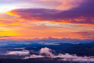 Gözetleme kulesi Mount Akhun Tarih sahilden Panoraması.