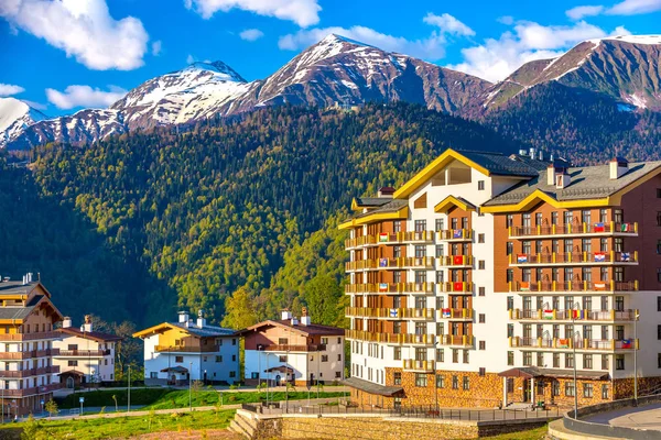 Dağ Olimpiyat Köyü, Rosa tepe Kayak Merkezi, Sochi, Rusya Federasyonu.