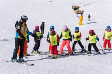 Solden, Avusturya için çocuklar için Kayak Okulu
