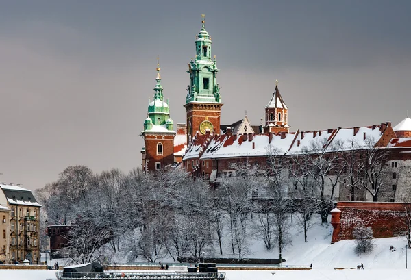 Cathedral Towers and Wawel Castle — Stock Photo, Image