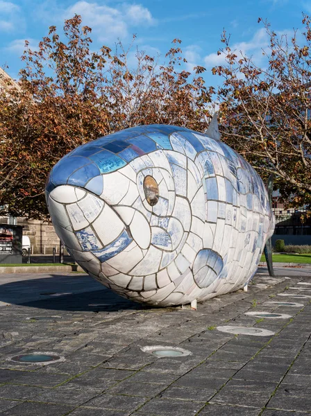 Statue Big Fish à Belfast, Irlande du Nord — Photo