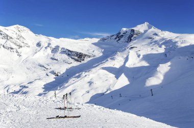 Kayak, Kayak liftleri ve Hintertux buzul