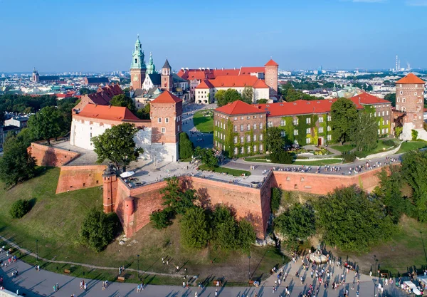 克拉科夫, 波兰。瓦维尔山、大教堂和城堡 — 图库照片
