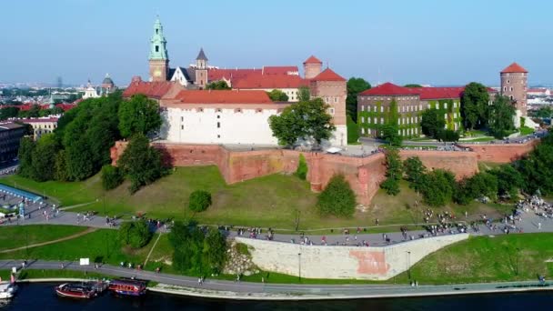 Cracóvia Polónia Castelo Real Wawel Catedral Rio Vístula Parque Passeio — Vídeo de Stock