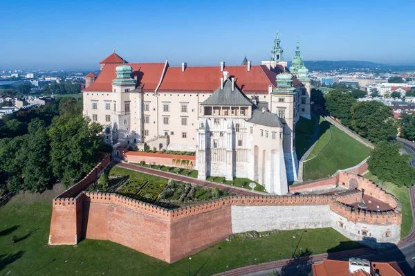 Castelo de Wawel e Catherdral em Cracóvia, Polonia — Fotografia de Stock