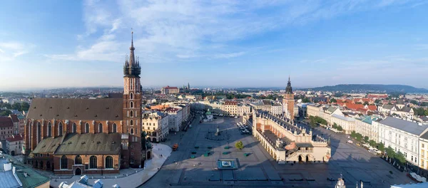 Κρακοβία, Πολωνία. Παλιά πόλη ευρύ Πανόραμα με όλα τα κύρια μνημεία — Φωτογραφία Αρχείου