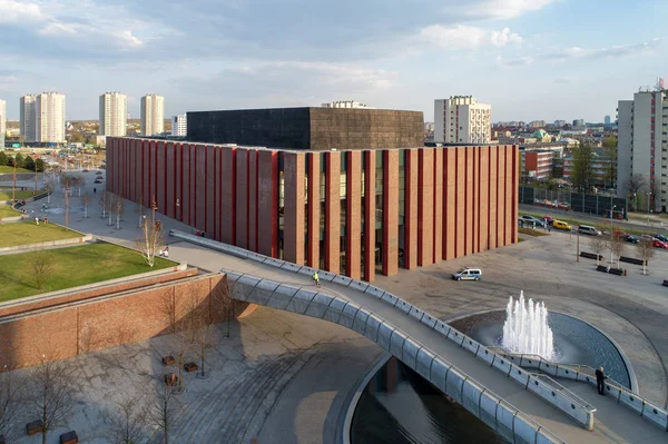 Moderna sala de conciertos en Katowice, Polonia — Foto de Stock