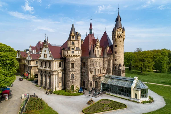 Schloss in Moszna bei Oppeln, Schlesien, Polen — Stockfoto