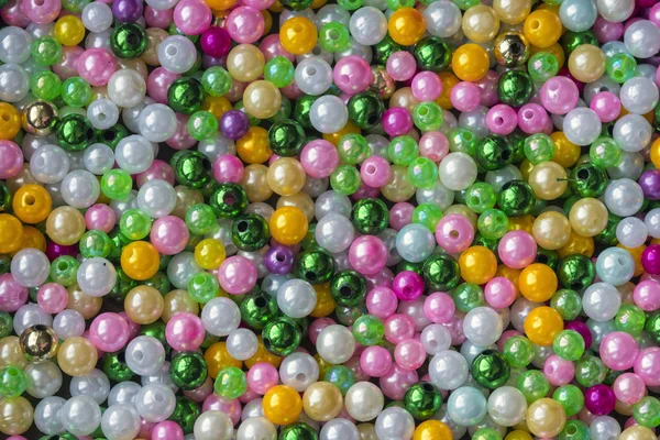 Perles multicolores en gros plan. Contexte et texture — Photo