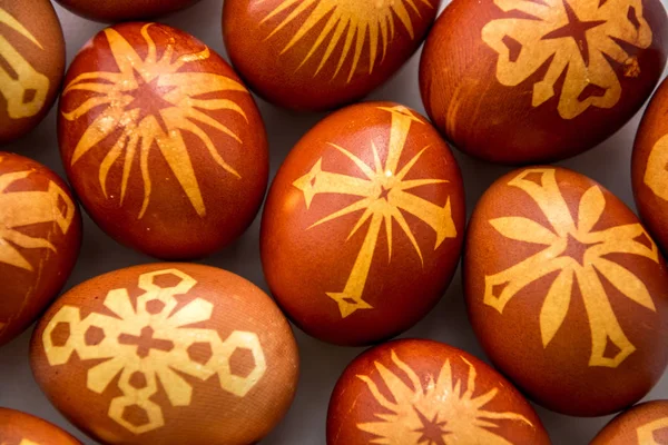 Mutlu ester yumurta dekore edilmiş — Stok fotoğraf