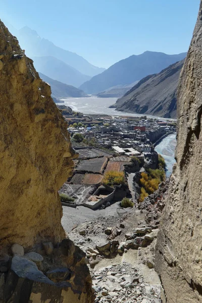 Nepal dağ town Kagbeni bir dağ Vadisi